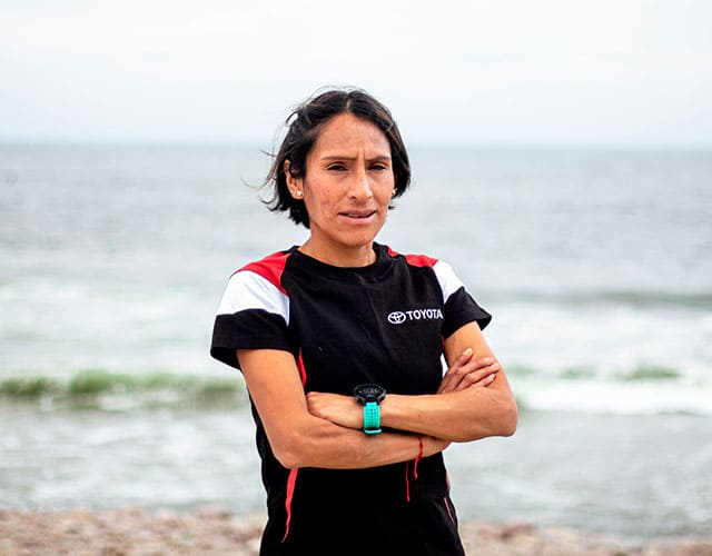 Gladys Tejada maratonista que participa en el Sound Running Track Meeting 2022